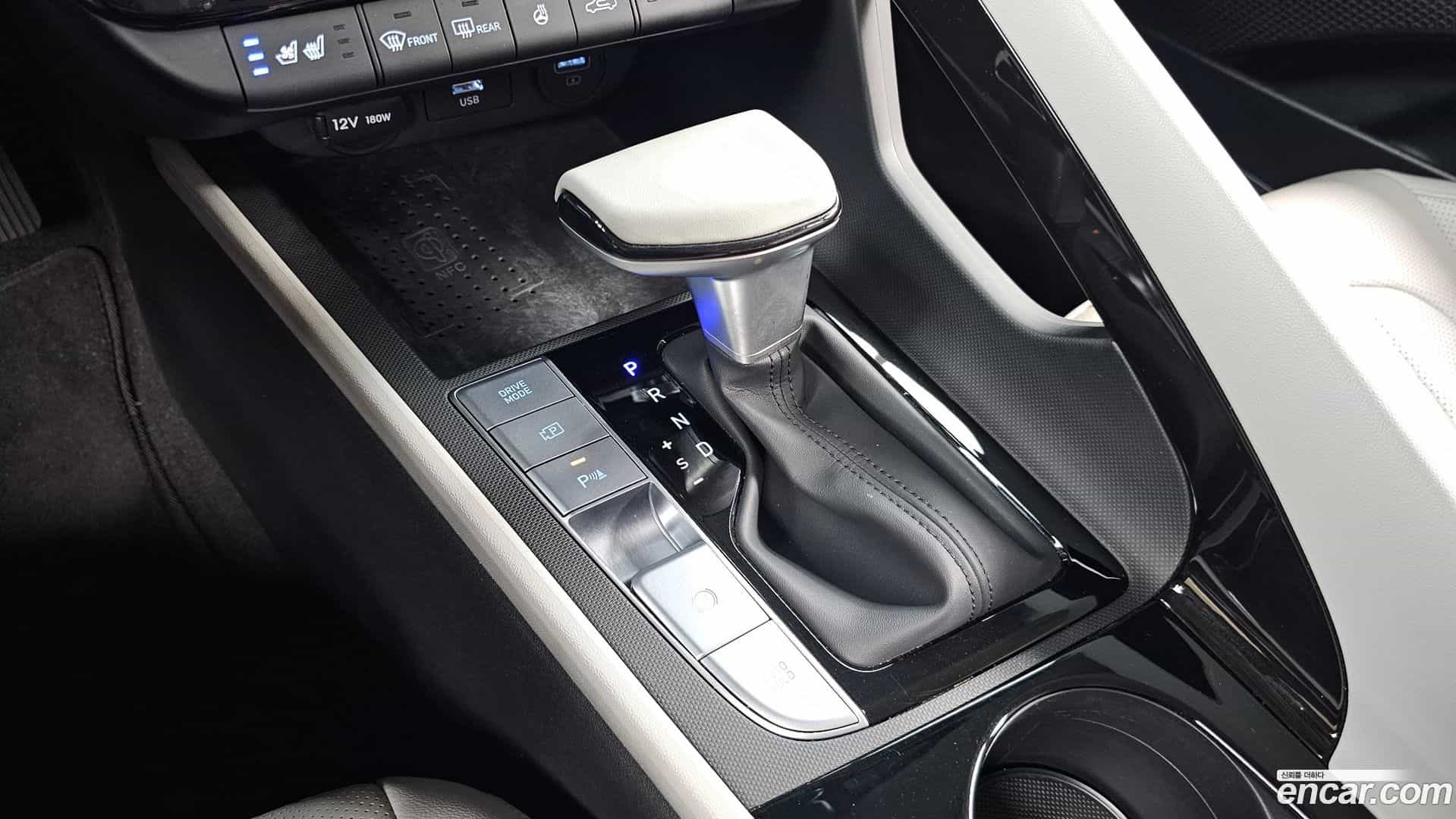 AVANTE Hyundai 2021.11-INNER-009