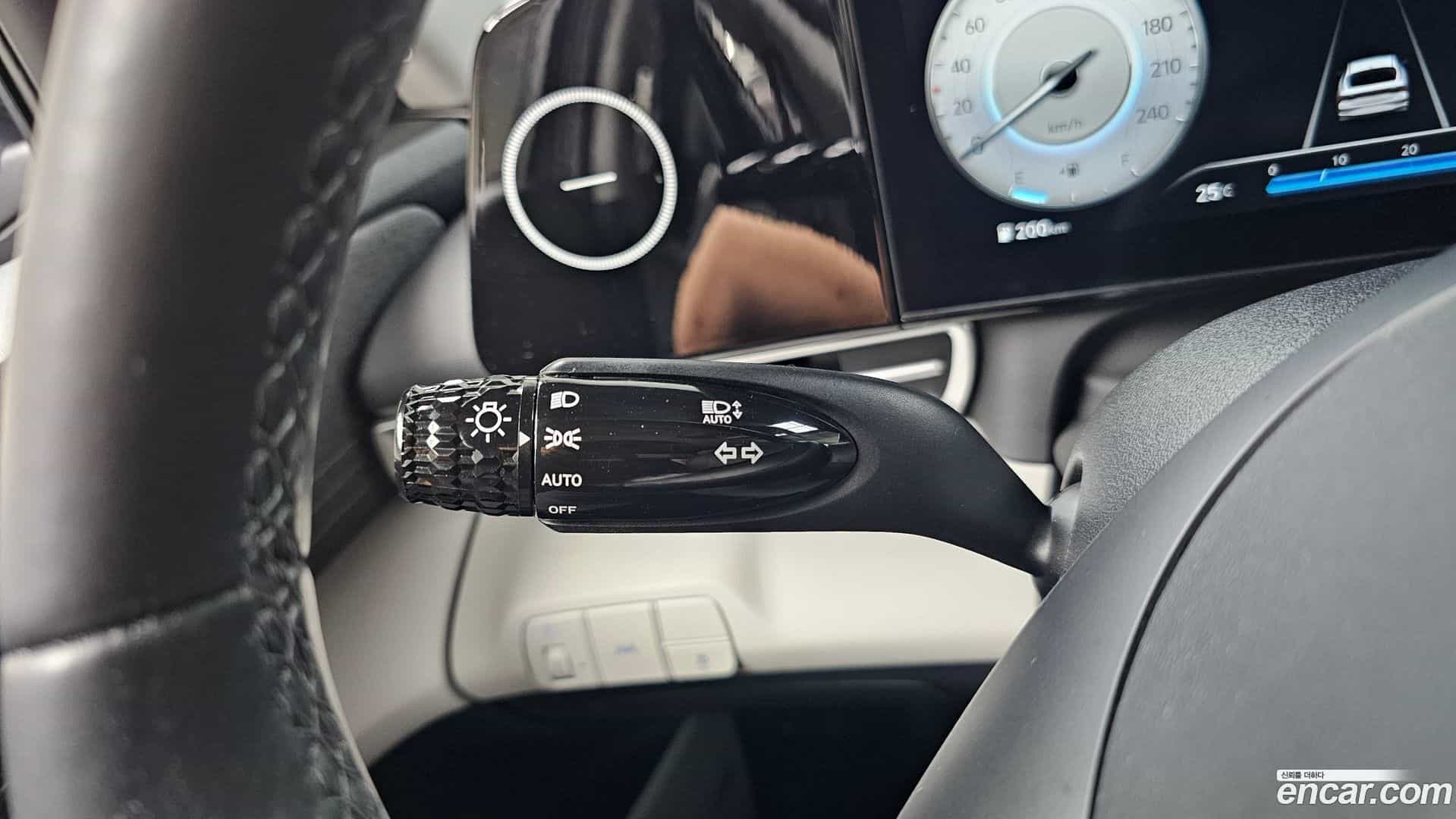 AVANTE Hyundai 2021.11-OPTION-042