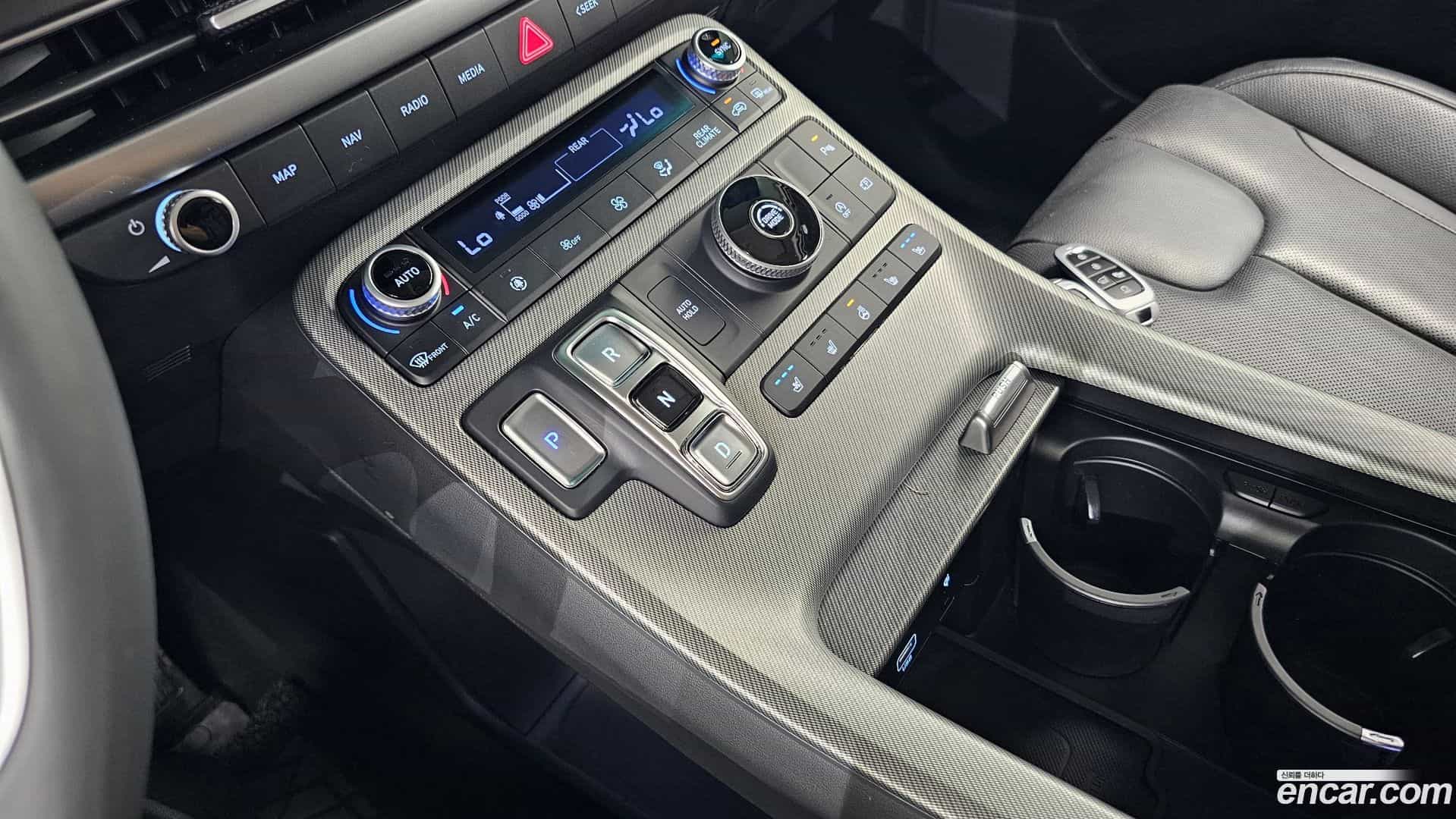 Palisade Hyundai 2023.6-INNER-009