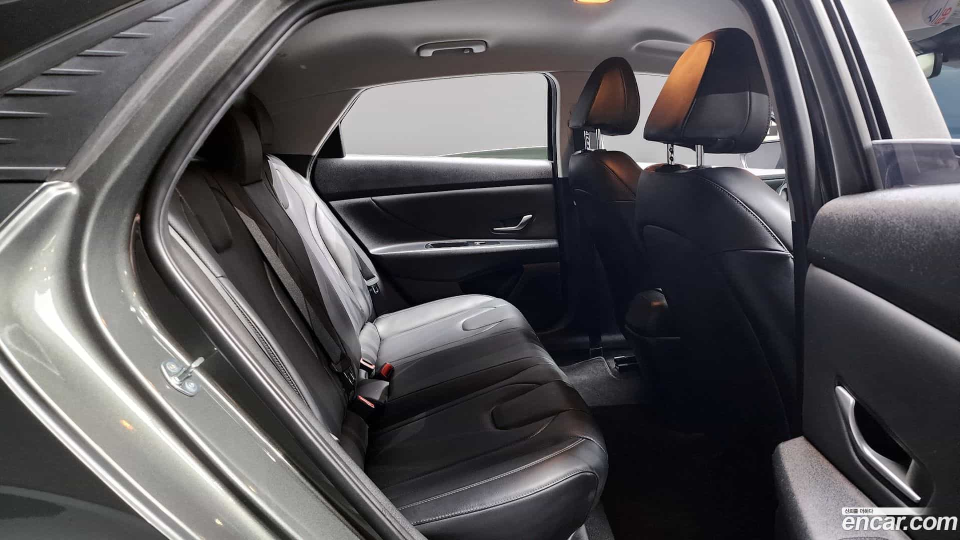 AVANTE Hyundai 2020.11-OPTION-015