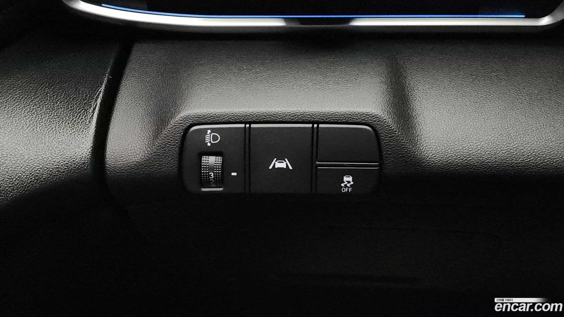 AVANTE Hyundai 2020.11-OPTION-023