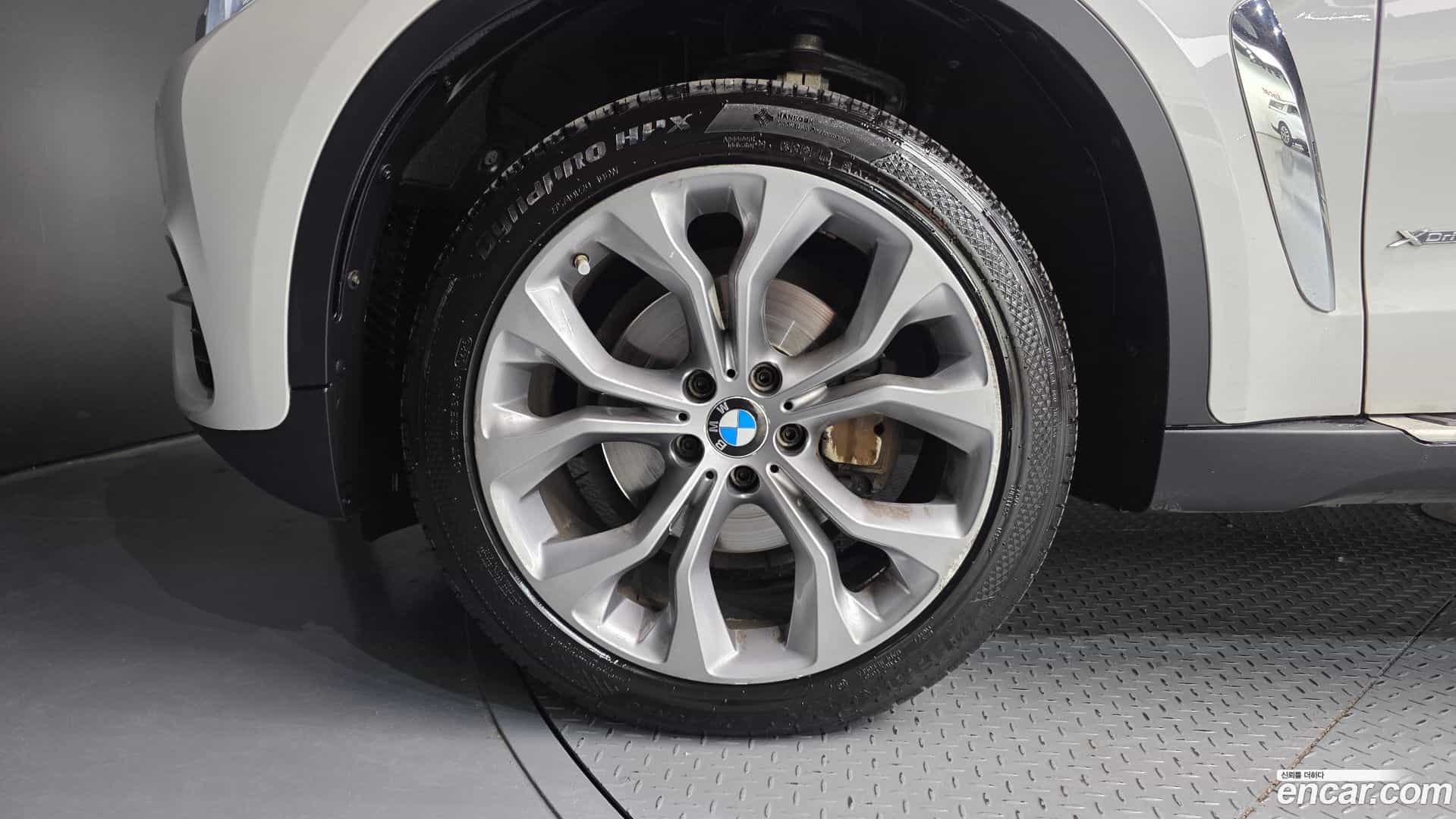 X6 BMW 2017.11-OUTER-005