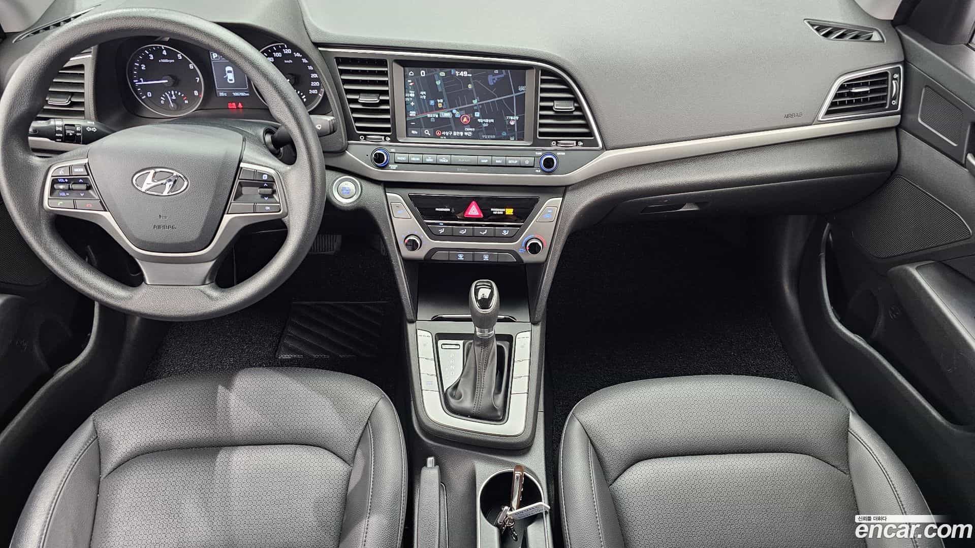 AVANTE Hyundai 2018.1-INNER-007