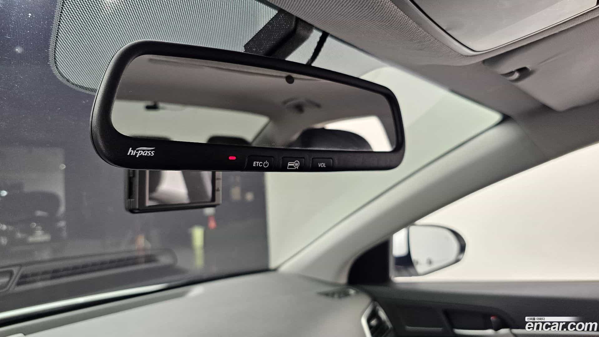 AVANTE Hyundai 2018.1-OPTION-022