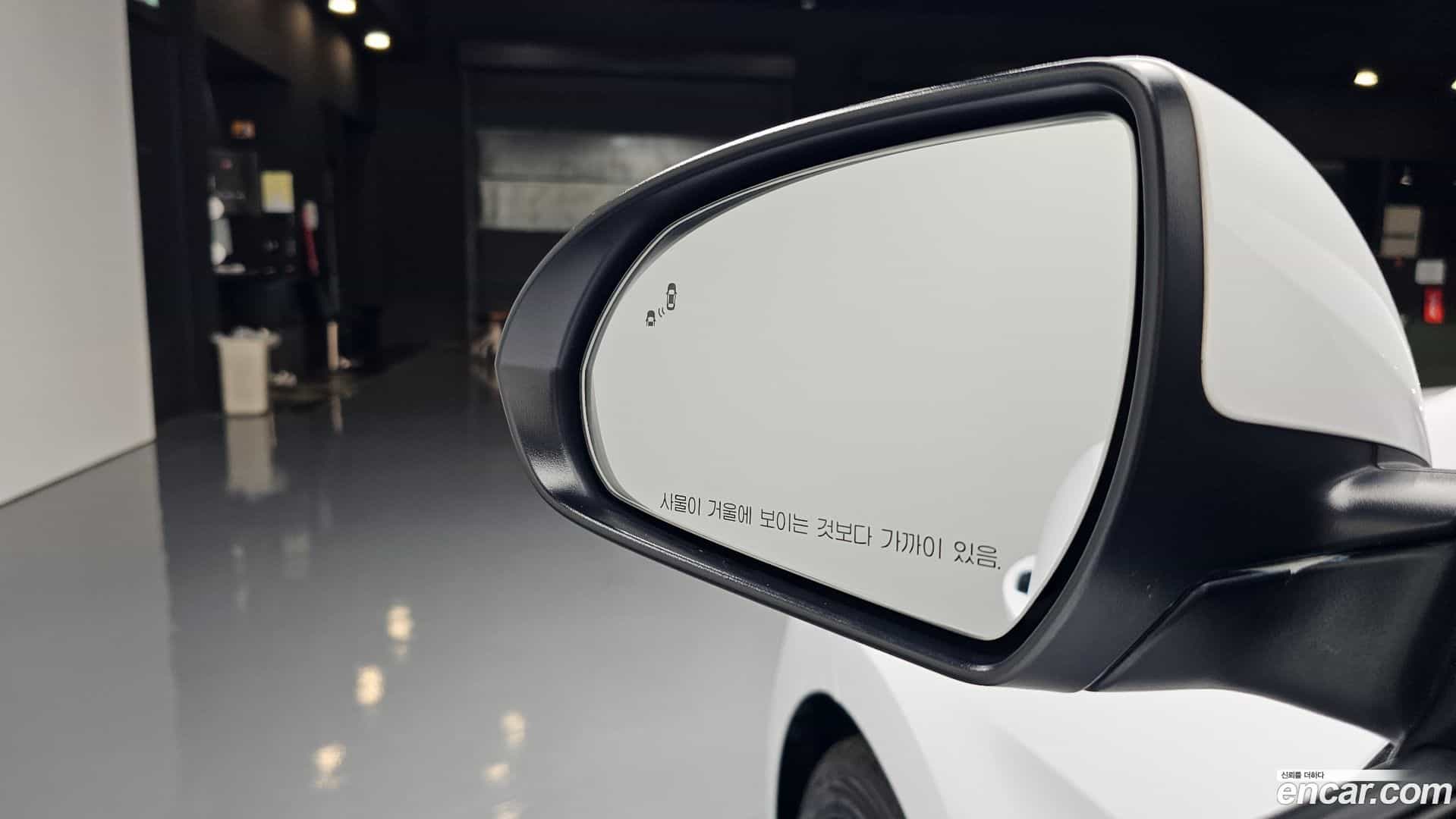 AVANTE Hyundai 2018.1-OPTION-044