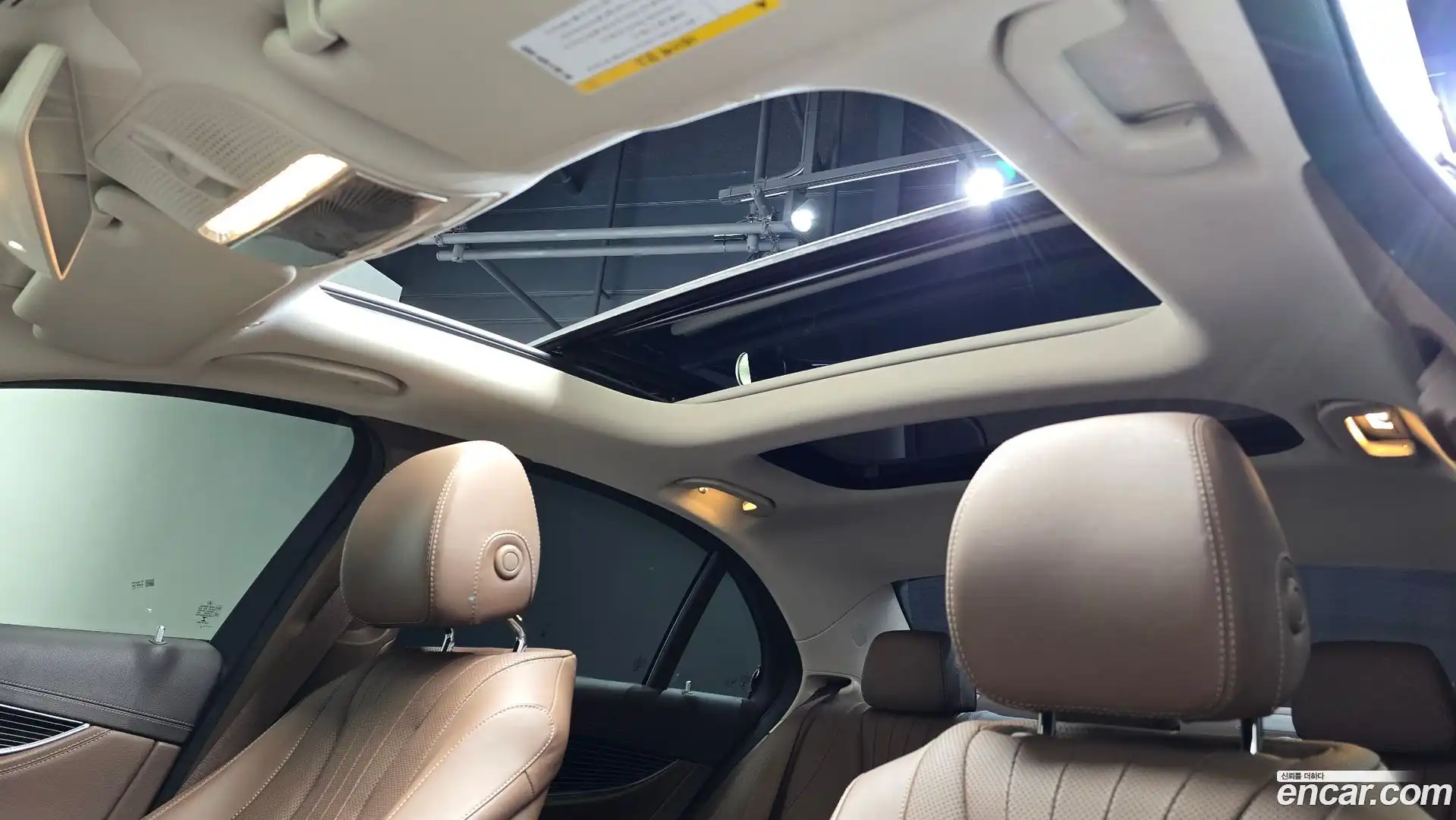 E-Class Mercedes-Benz 2018.5-OPTION-020