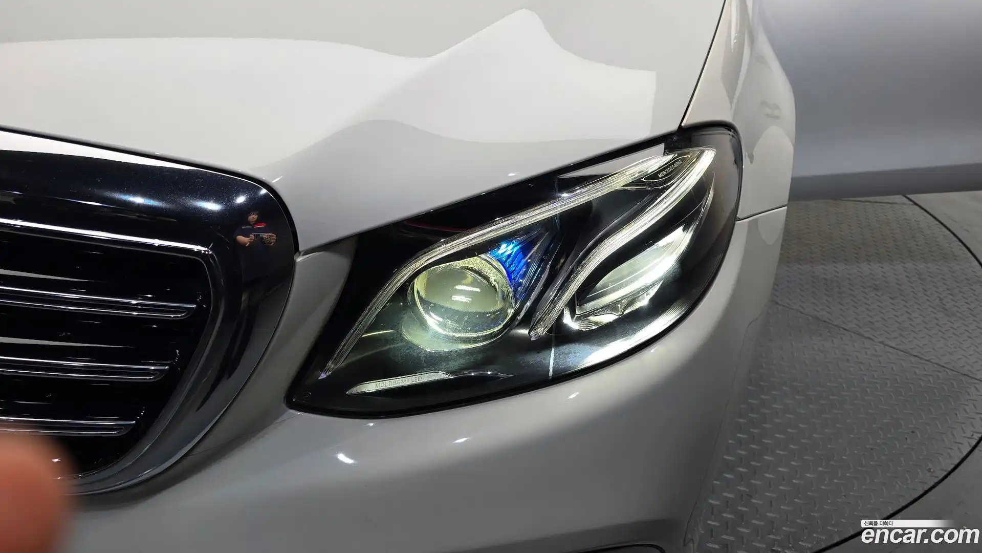 E-Class Mercedes-Benz 2018.5-OUTER-032