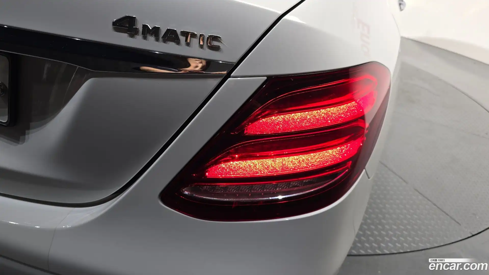 E-Class Mercedes-Benz 2018.5-OUTER-033