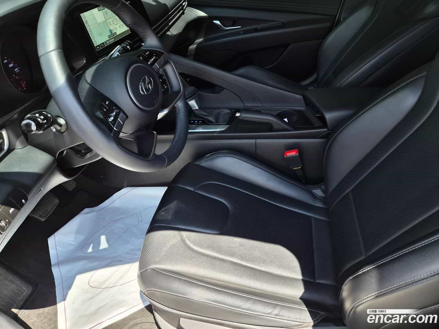 AVANTE Hyundai 2023.1-INNER-009