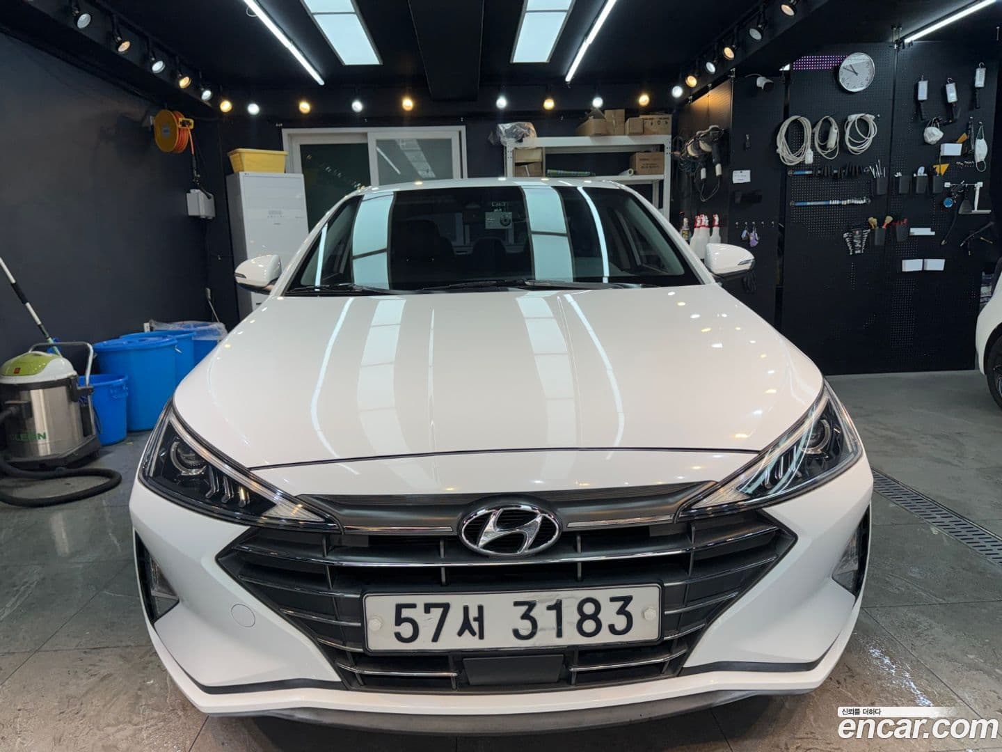 Main__Slider__Photo:AVANTE Hyundai 2019.5-0