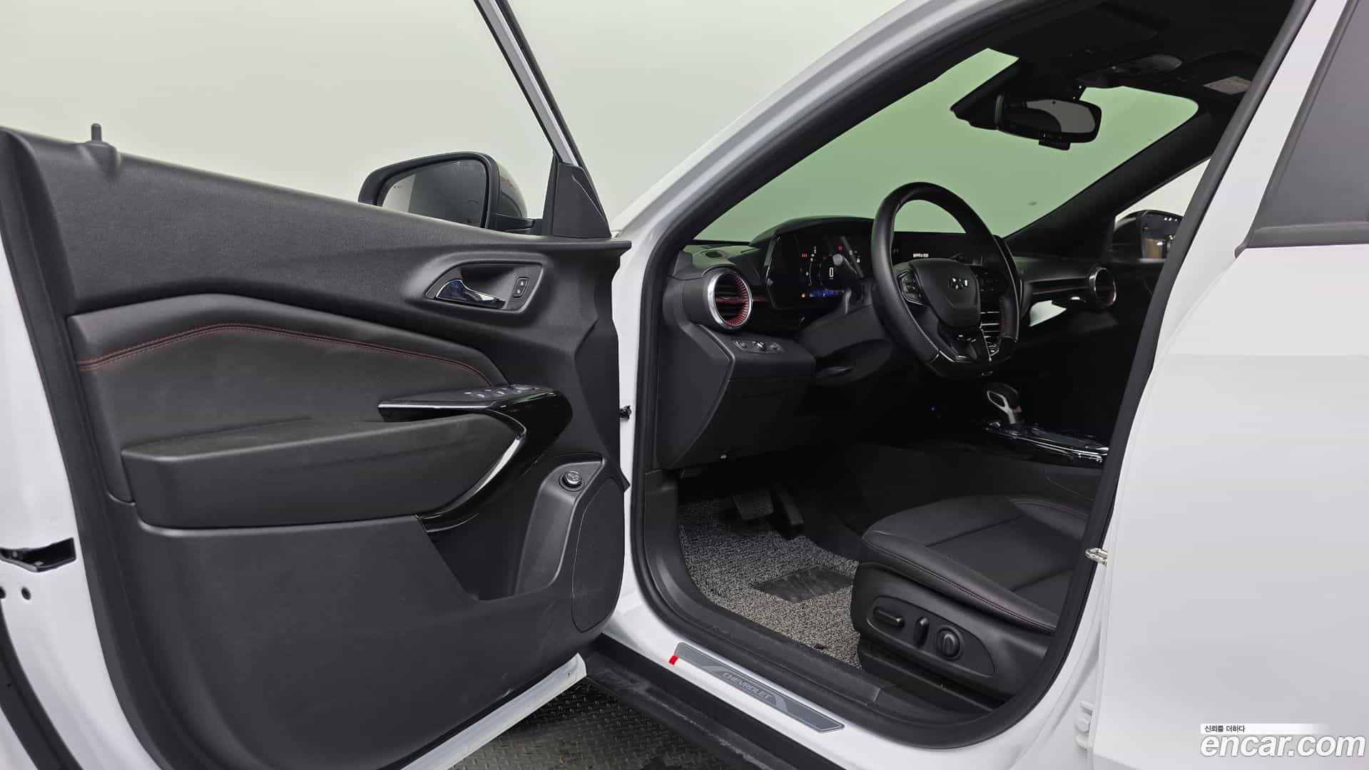 Trax Chevrolet 2023.3-INNER-010