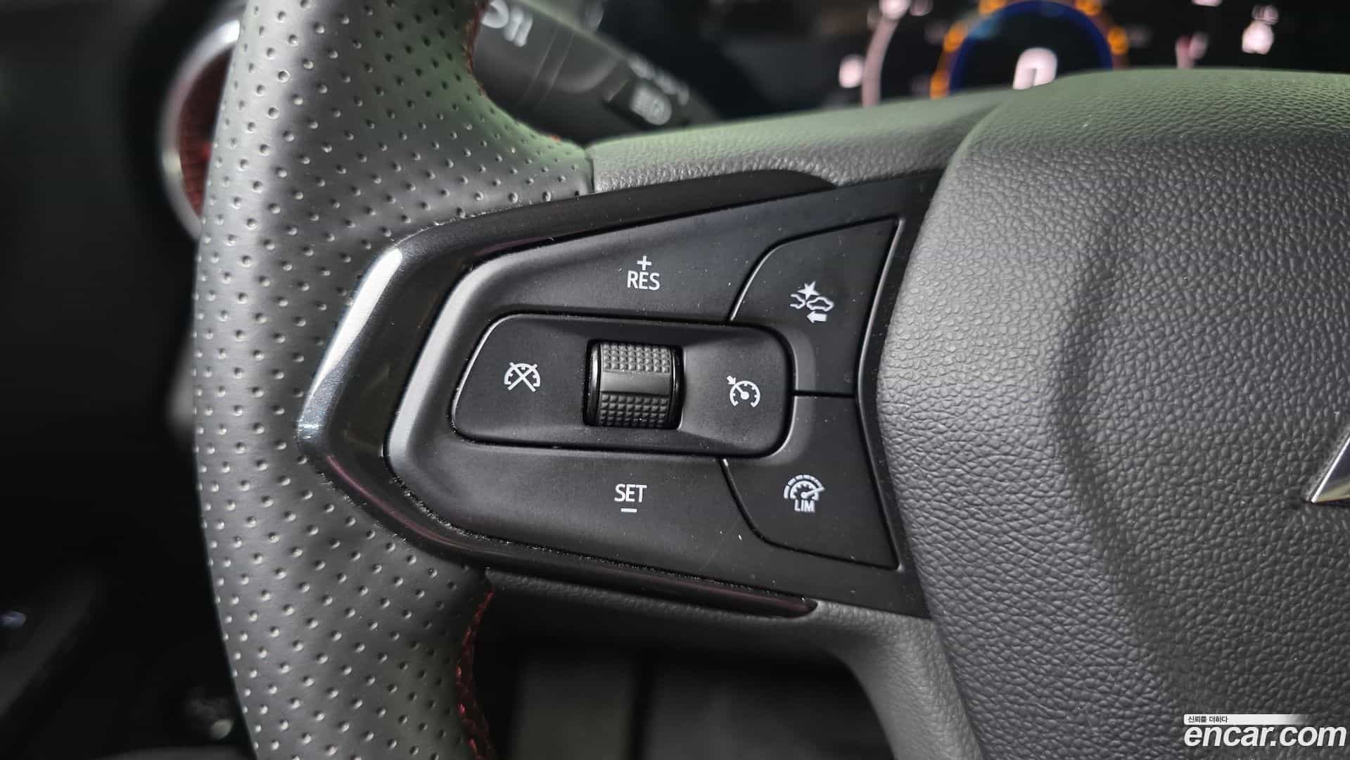 Trax Chevrolet 2023.3-OPTION-024