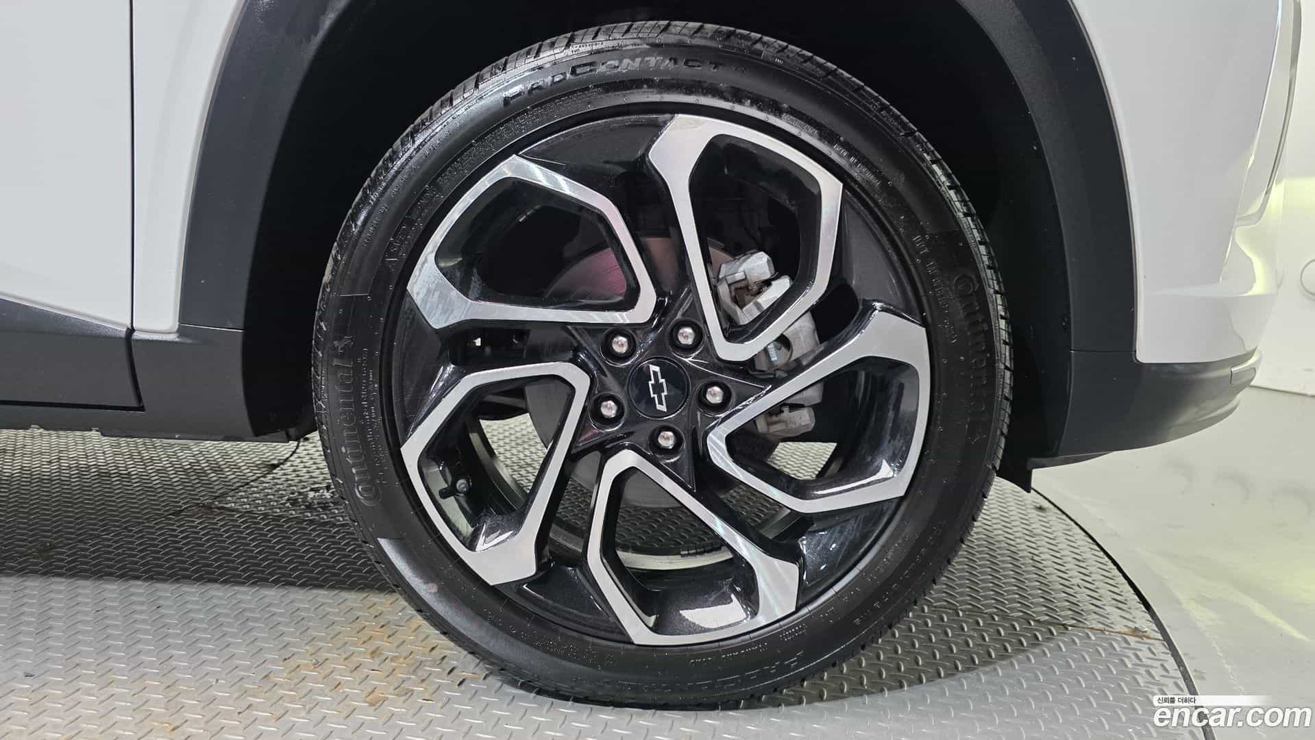 Trax Chevrolet 2023.3-OUTER-031