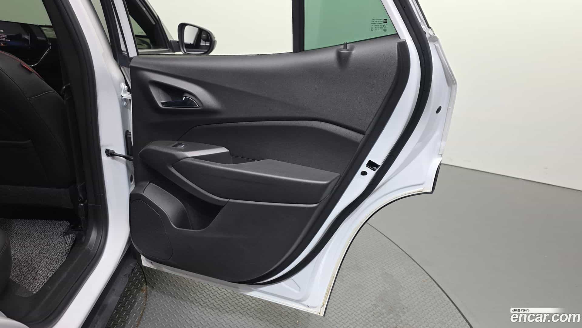 Trax Chevrolet 2023.3-INNER-035
