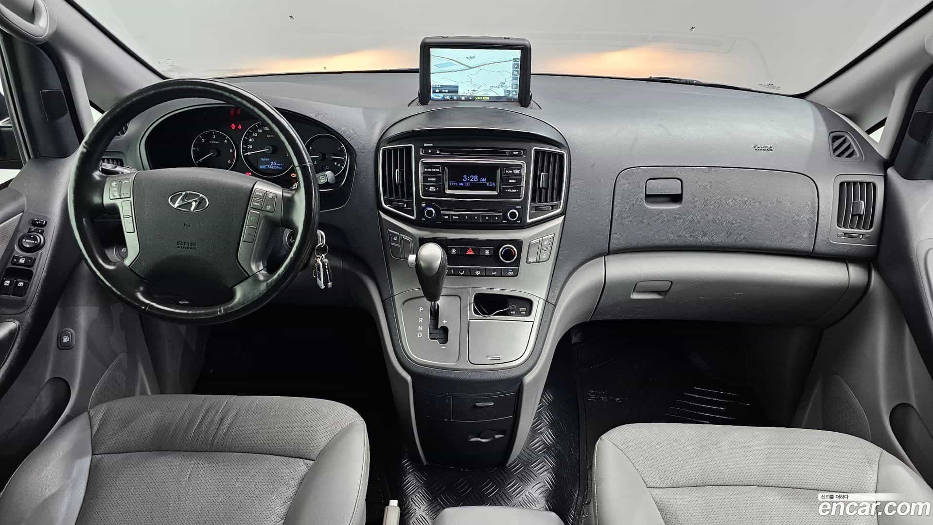 Starex Hyundai 2018.2-INNER-007