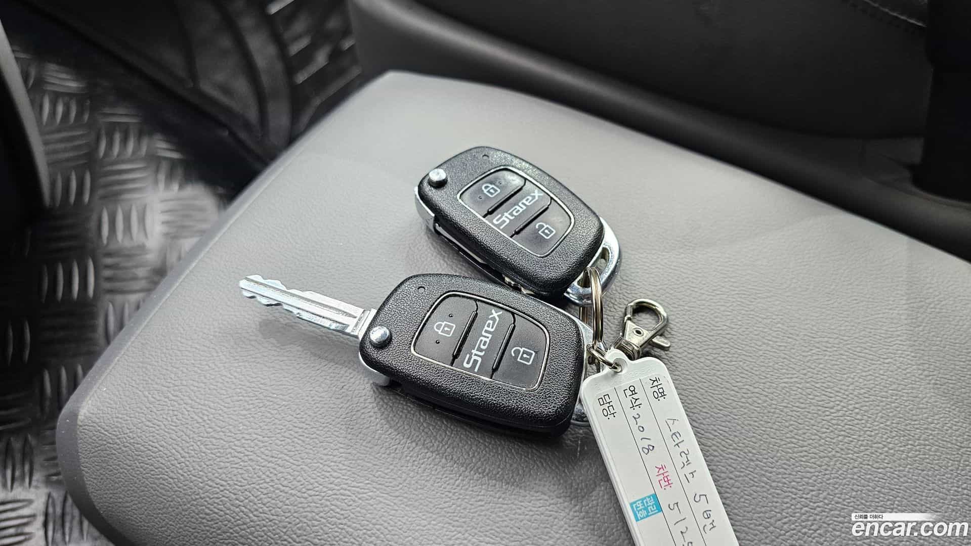 Starex Hyundai 2018.2-OPTION-019