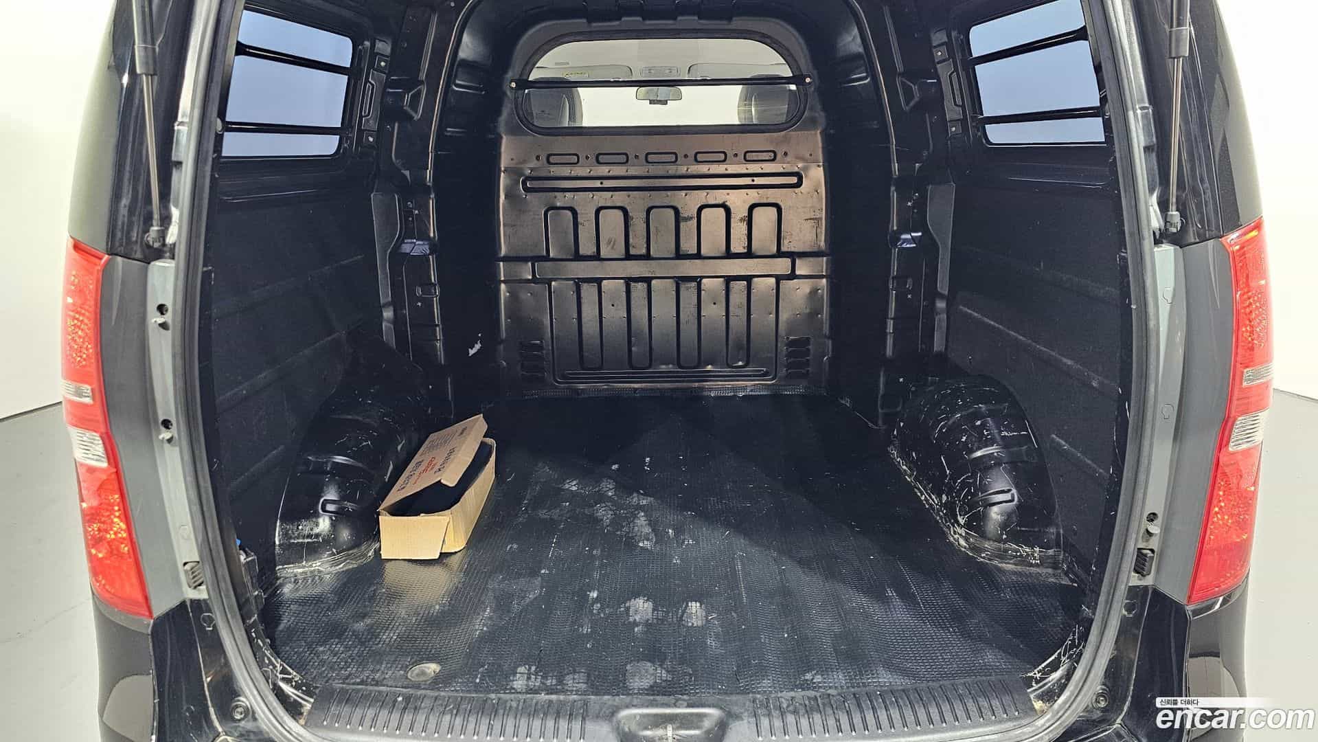 Starex Hyundai 2018.2-OPTION-021
