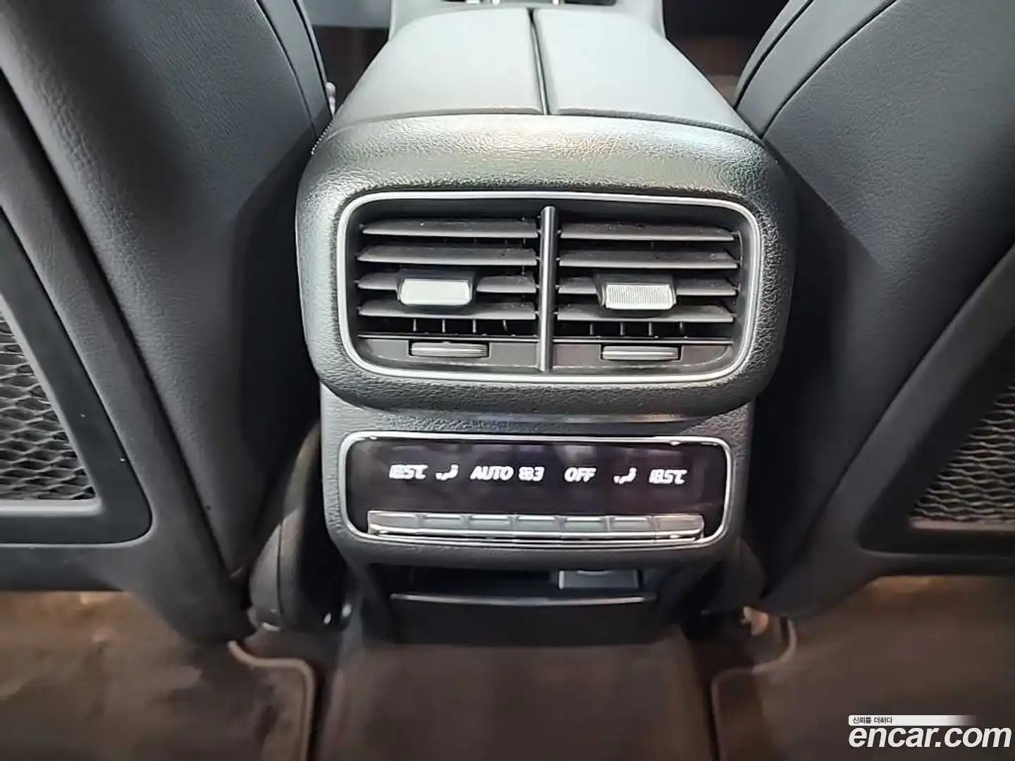 GLE-Class Mercedes-Benz 2021.1-OPTION-017