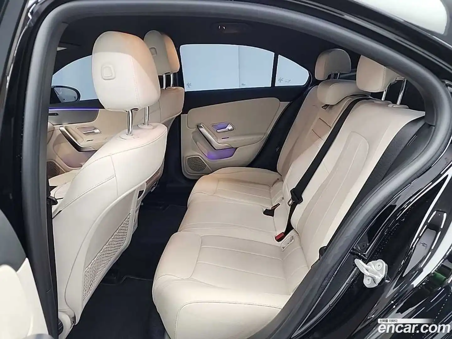 A-Class Mercedes-Benz 2022.10-OPTION-016
