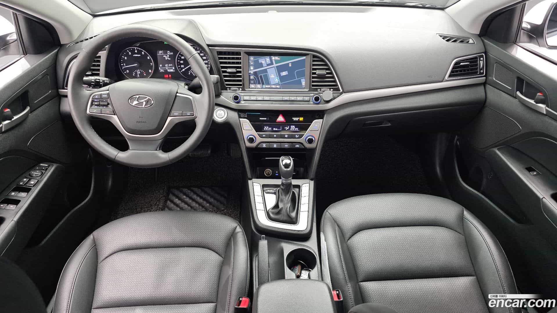 AVANTE Hyundai 2017.4-INNER-007
