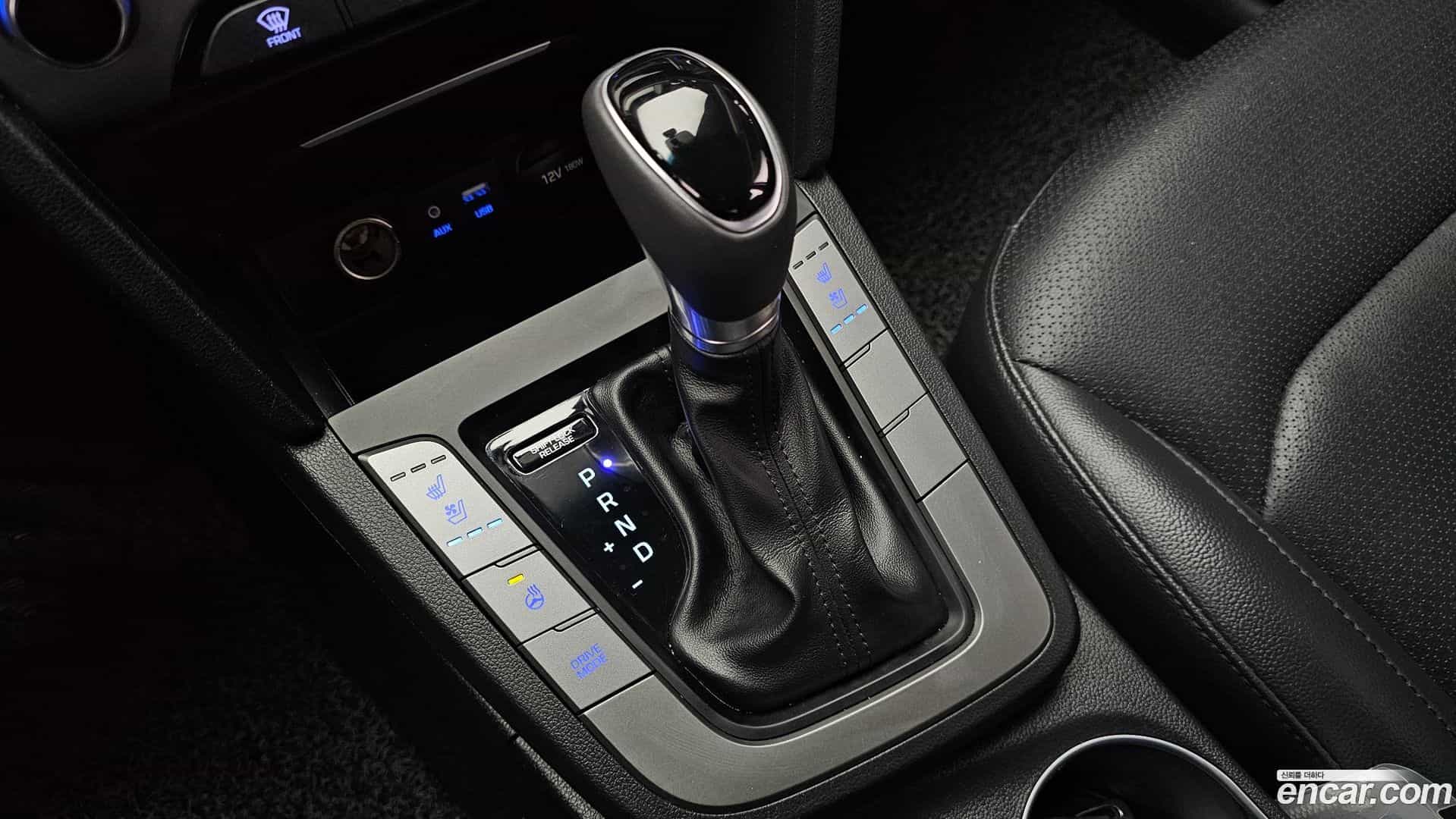 AVANTE Hyundai 2017.4-INNER-009
