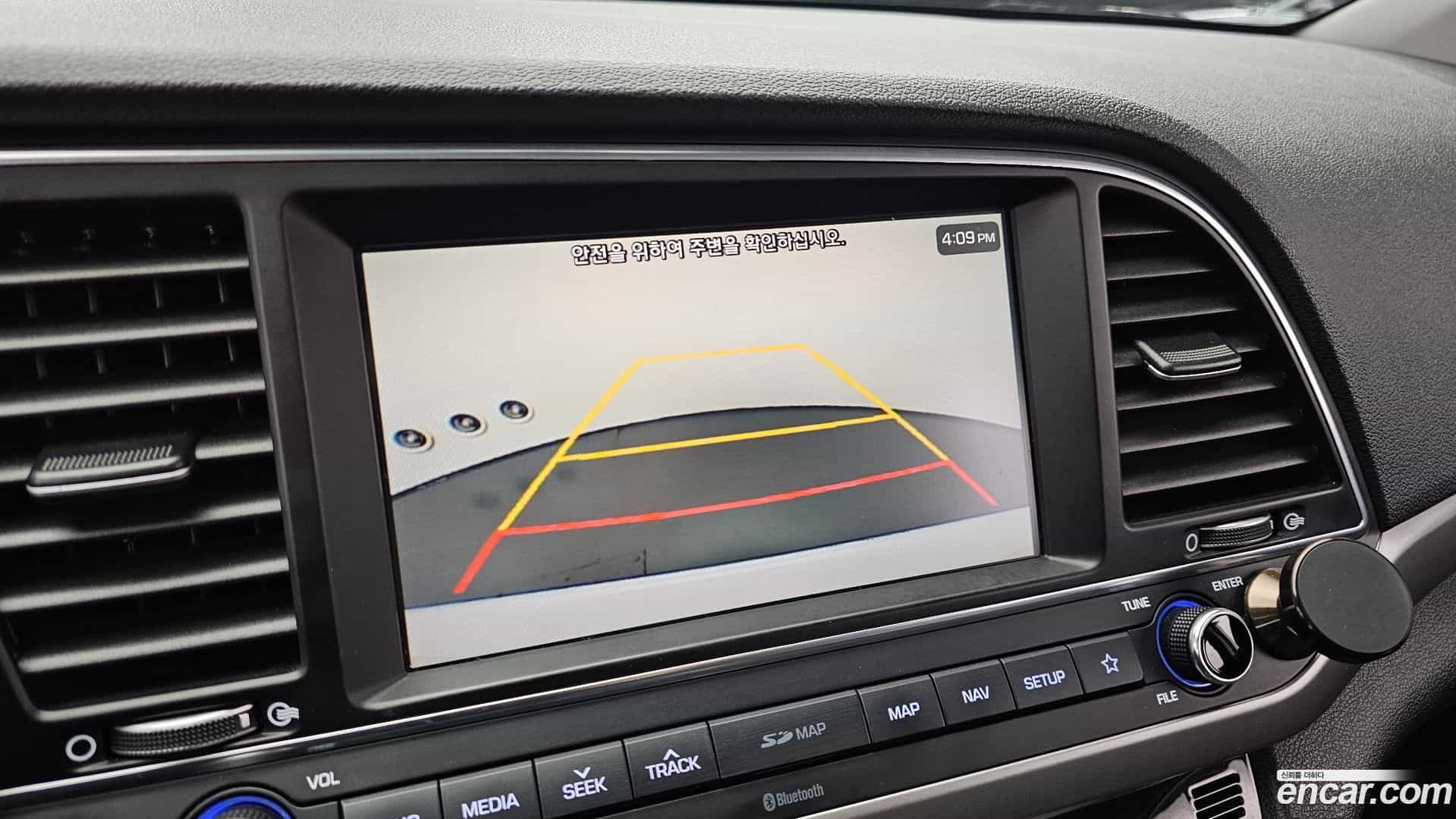AVANTE Hyundai 2017.4-OPTION-019