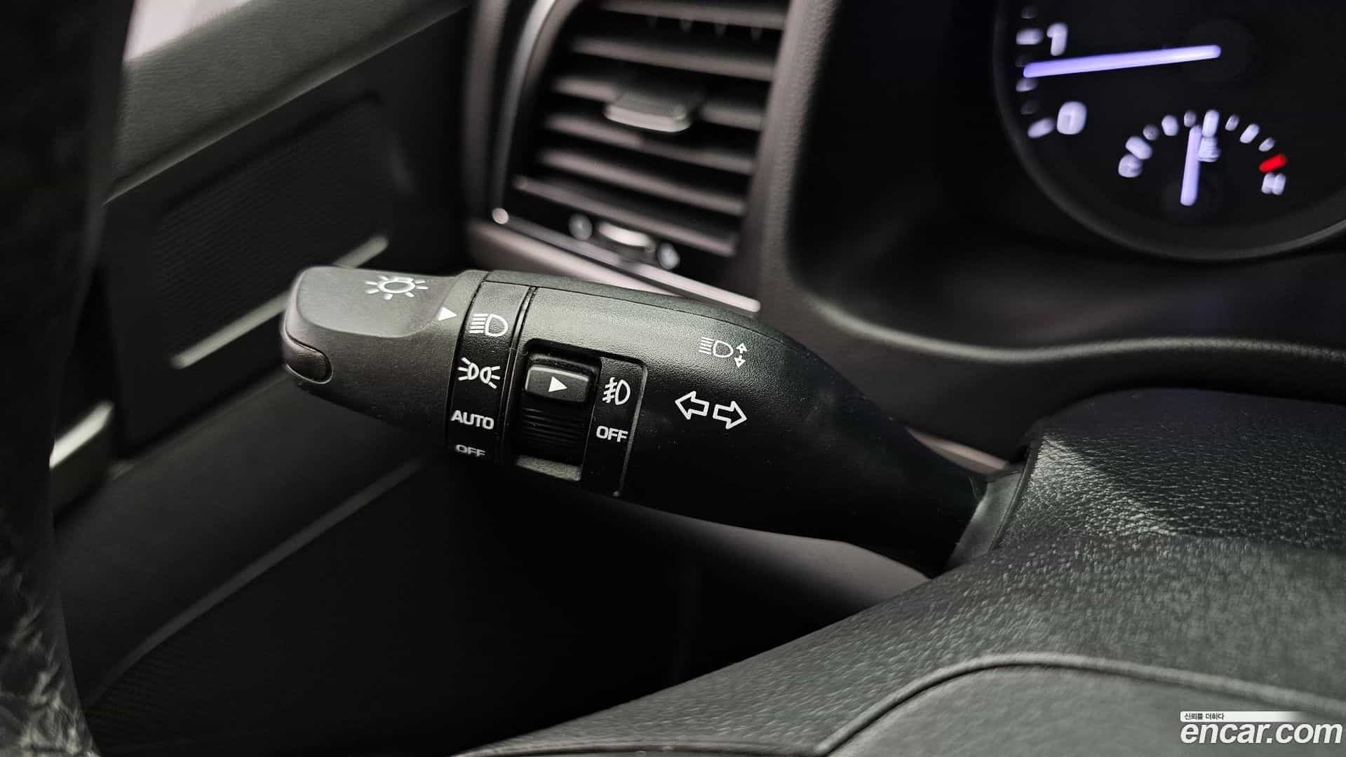 AVANTE Hyundai 2017.4-OPTION-042