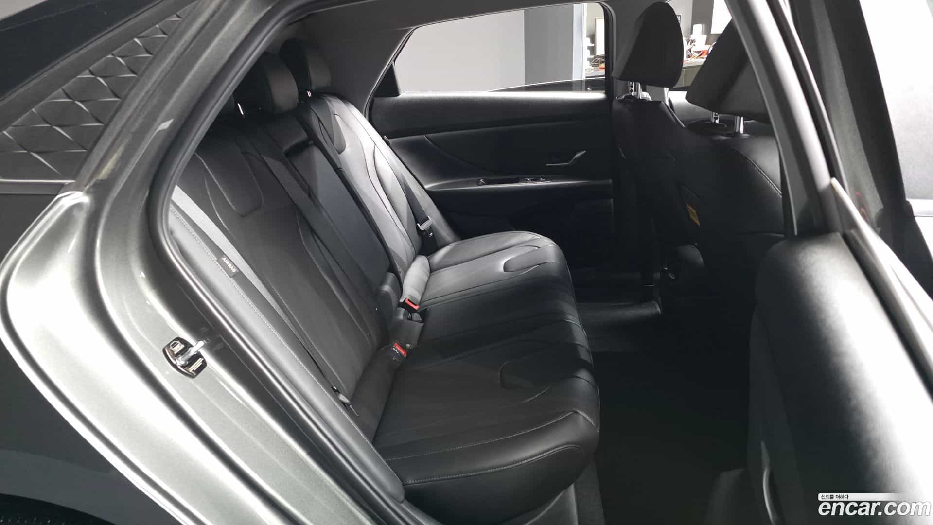 AVANTE Hyundai 2024.4-OPTION-016