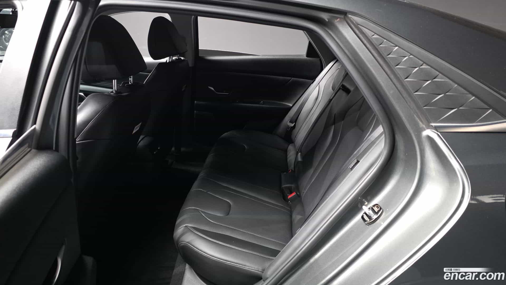 AVANTE Hyundai 2024.4-INNER-036