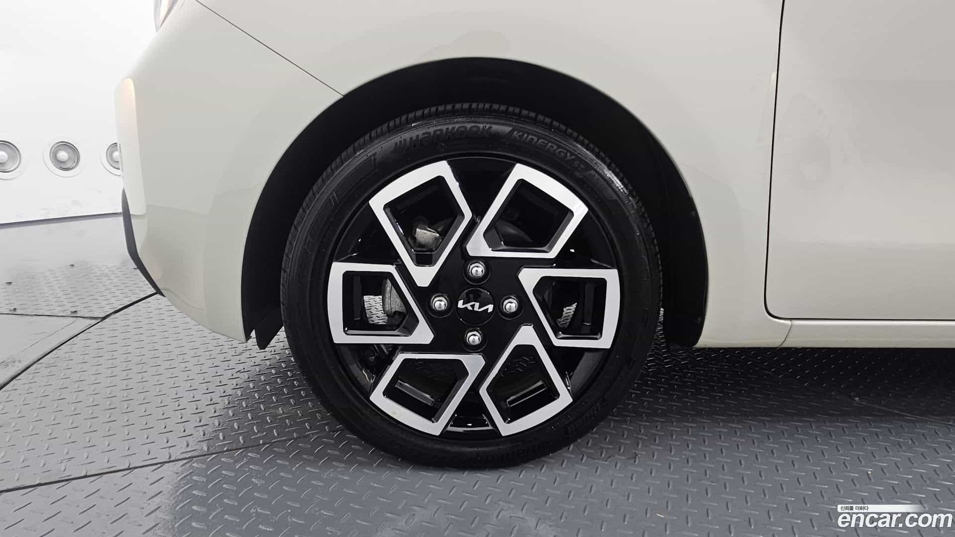 RAY Kia 2023.0-OUTER-005