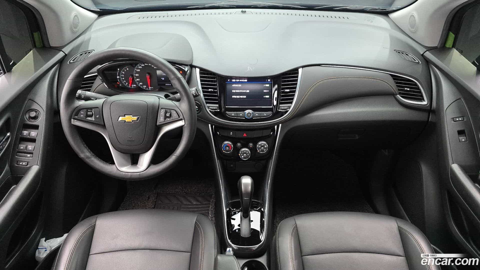 Trax Chevrolet 2020.10-INNER-007