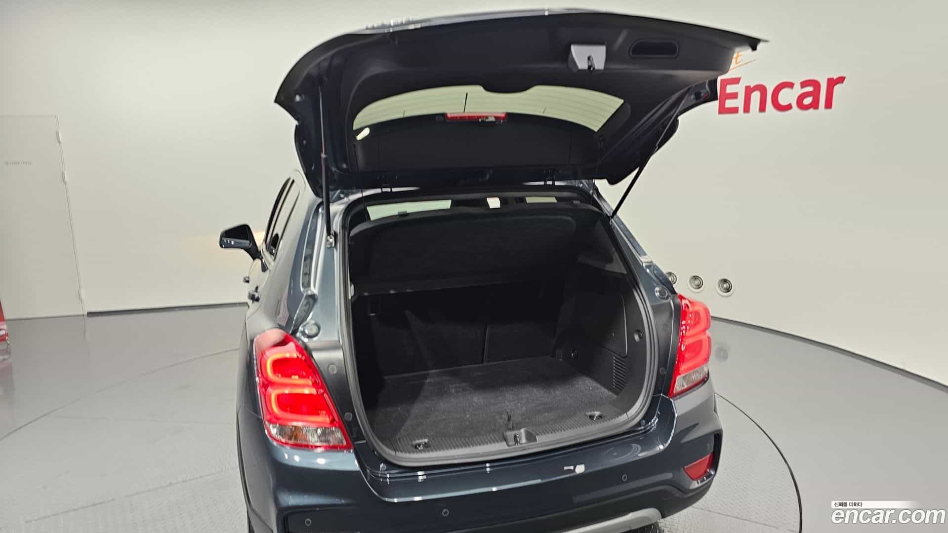 Trax Chevrolet 2020.10-OPTION-024