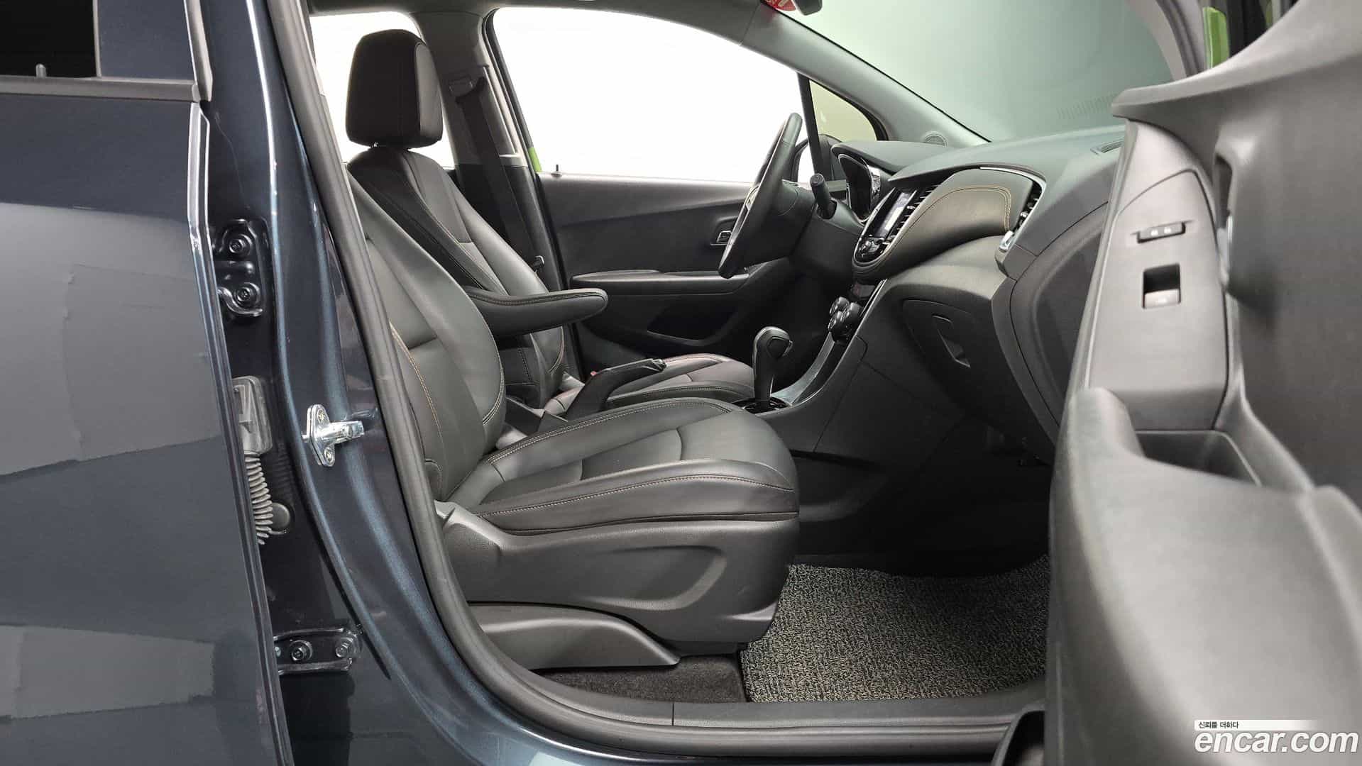 Trax Chevrolet 2020.10-INNER-036