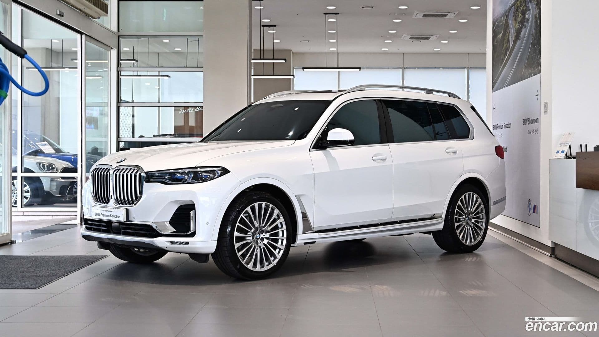 Main__Slider__Photo:X7 BMW 2021.10-0