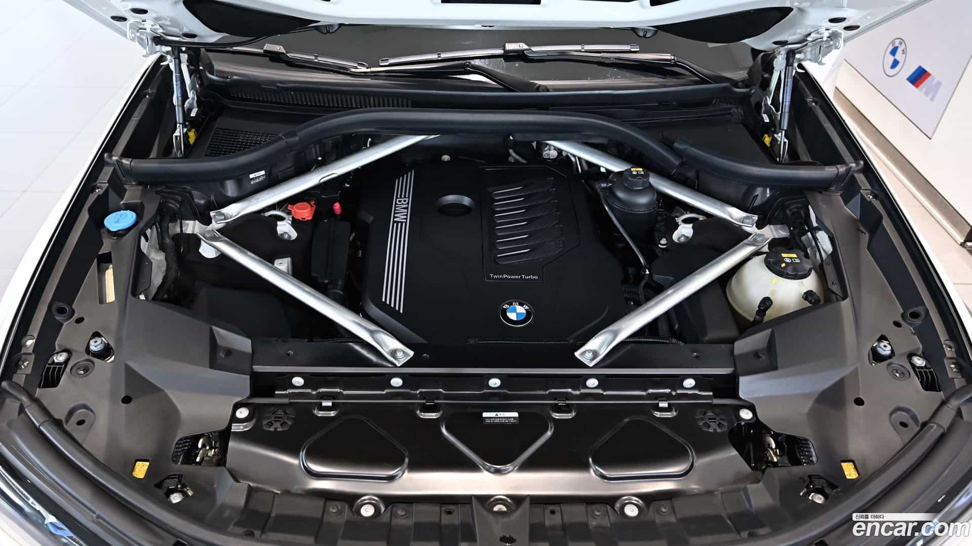 X7 BMW 2021.10-OUTER-006