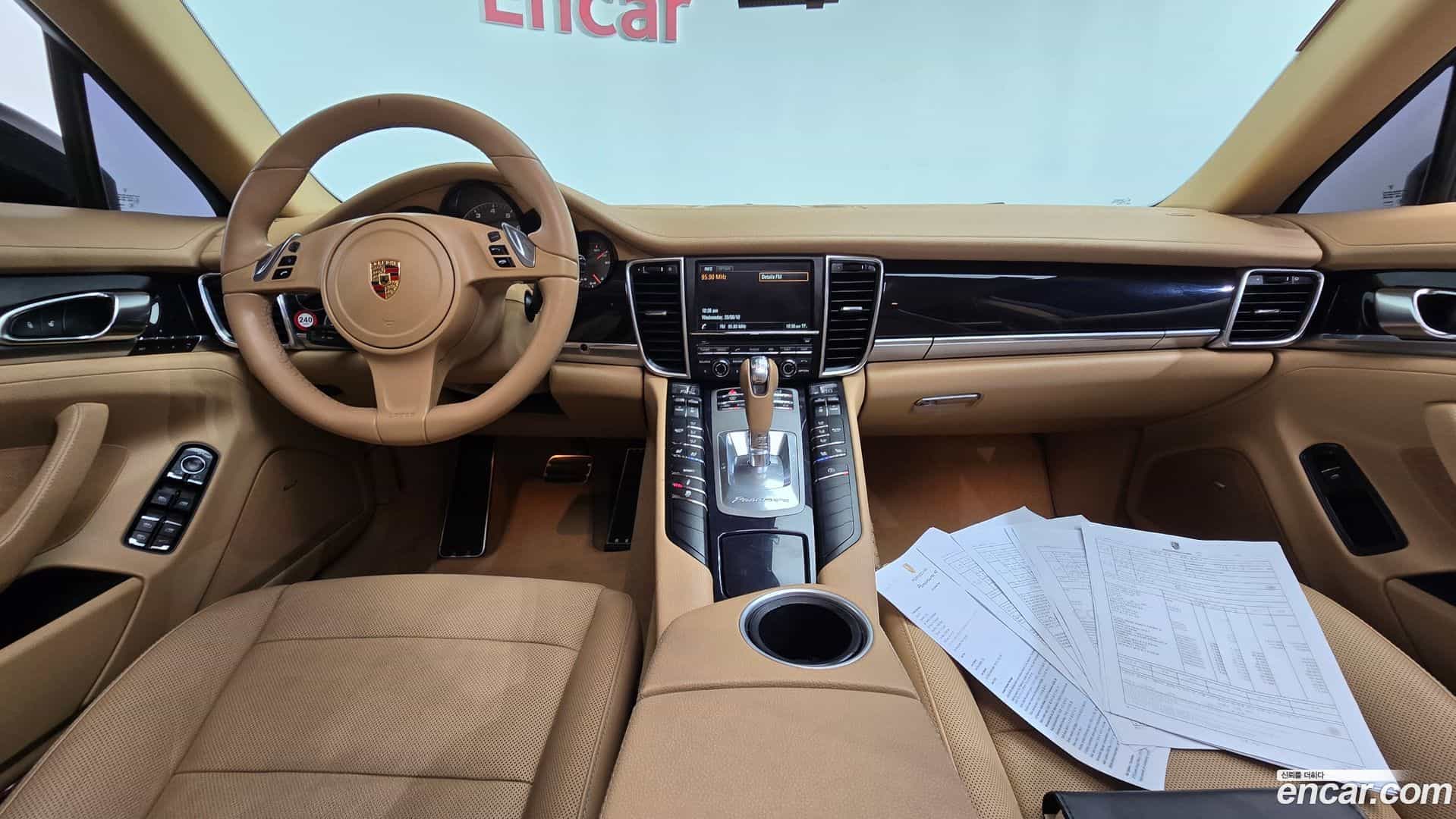 Panamera Porsche 2014.2-INNER-007