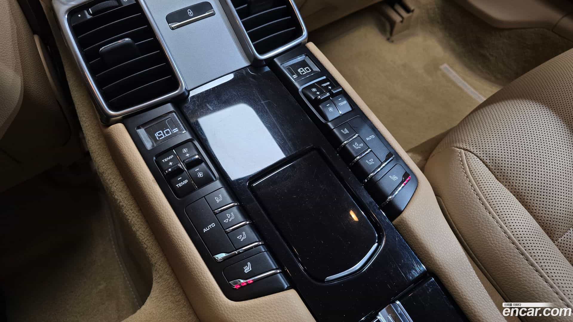 Panamera Porsche 2014.2-OPTION-024