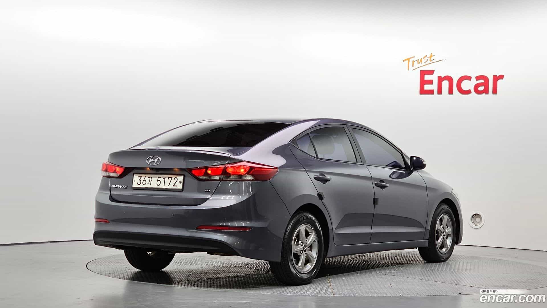 AVANTE Hyundai 2017.7-OUTER-002