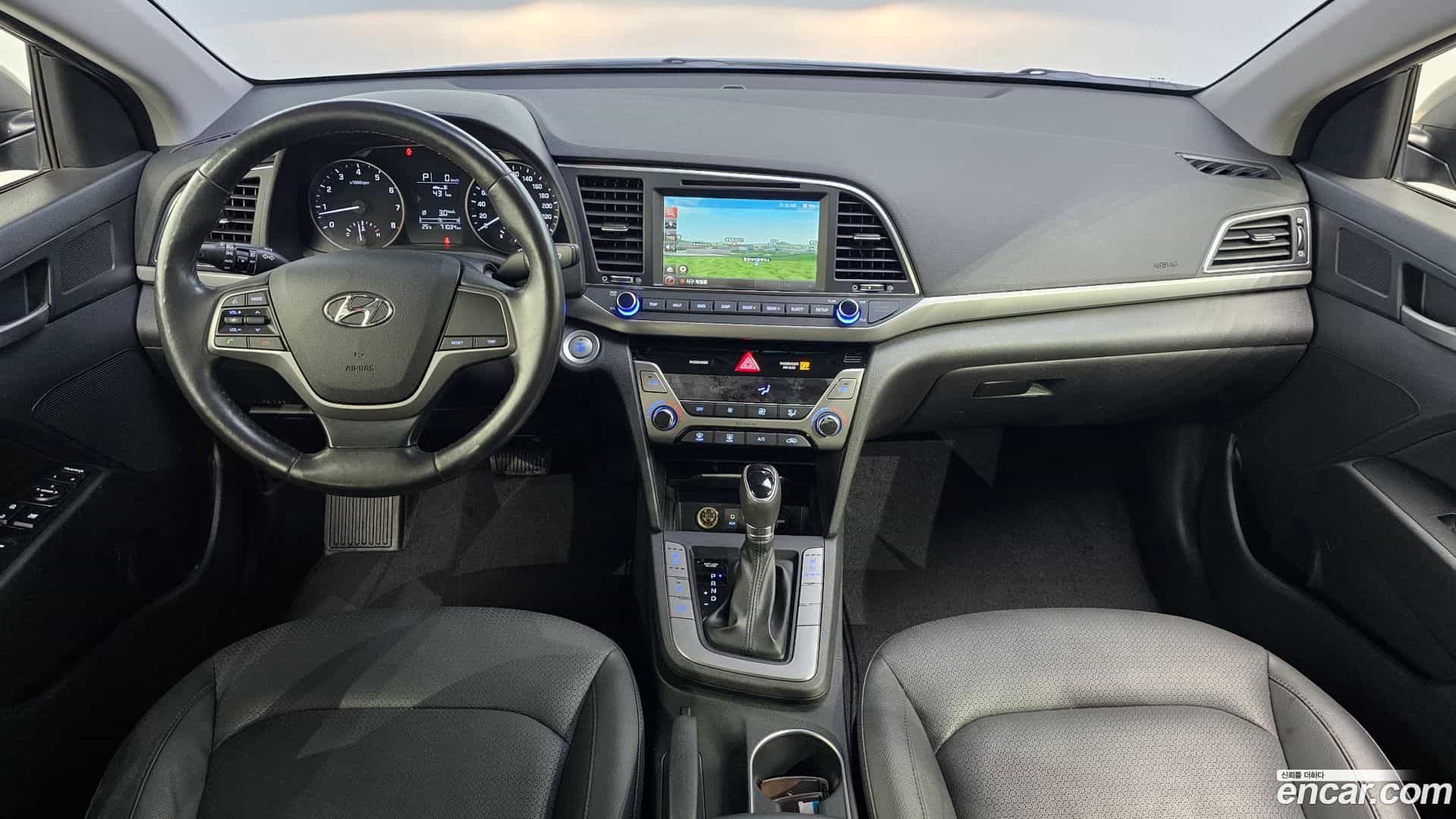 AVANTE Hyundai 2017.7-INNER-007