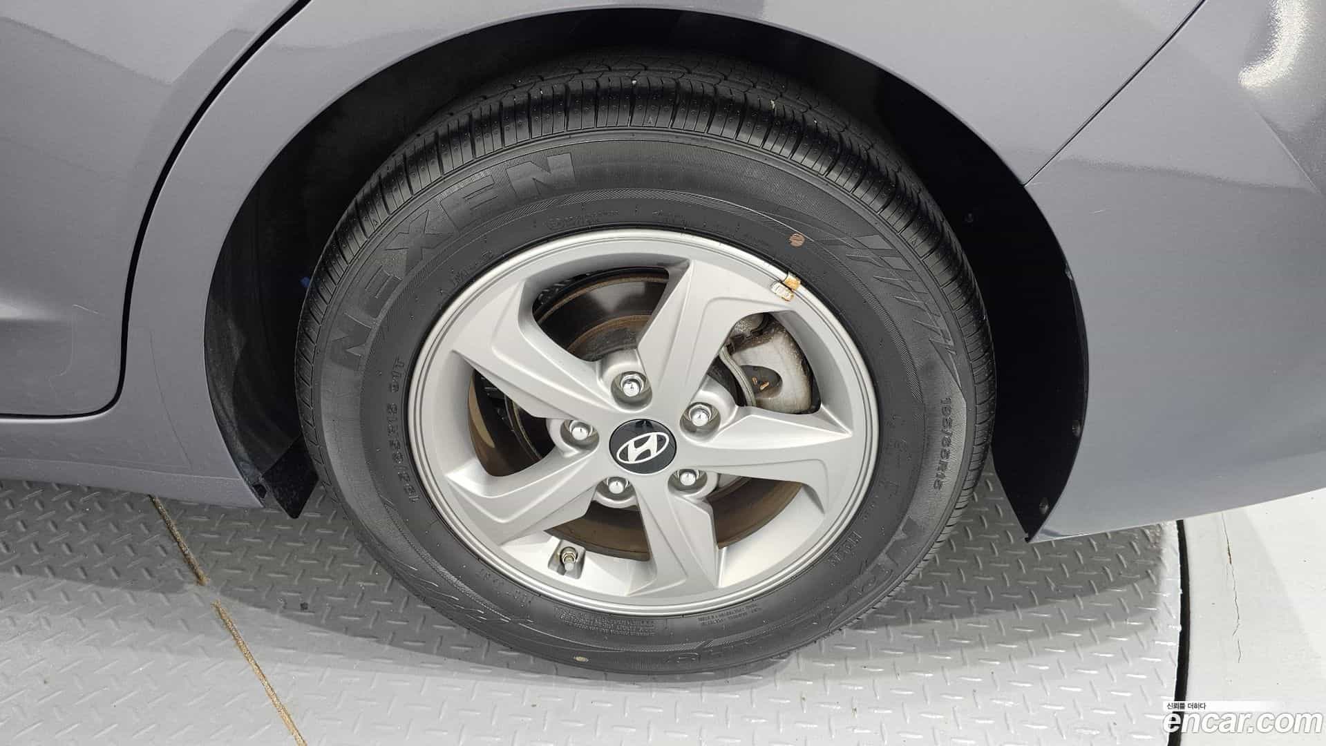 AVANTE Hyundai 2017.7-OUTER-031