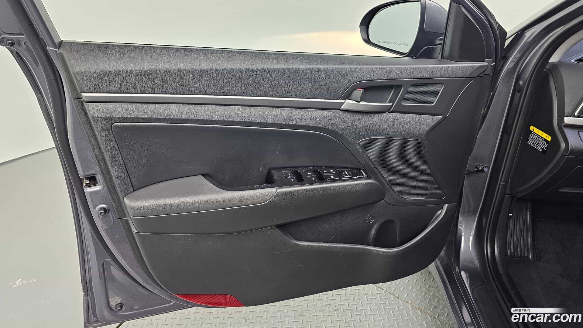 AVANTE Hyundai 2017.7-INNER-034