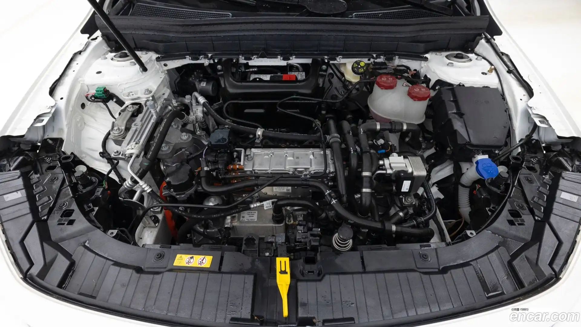 EQB Mercedes-Benz 2025.9-OUTER-006