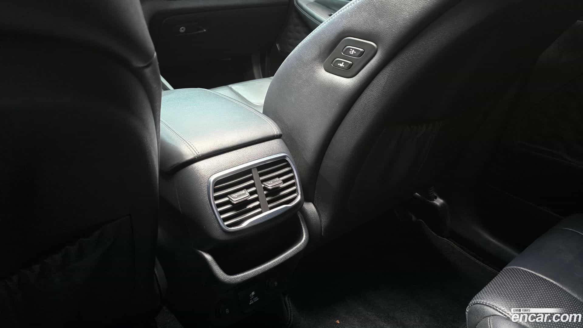 Santafe Hyundai 2018.4-OPTION-046