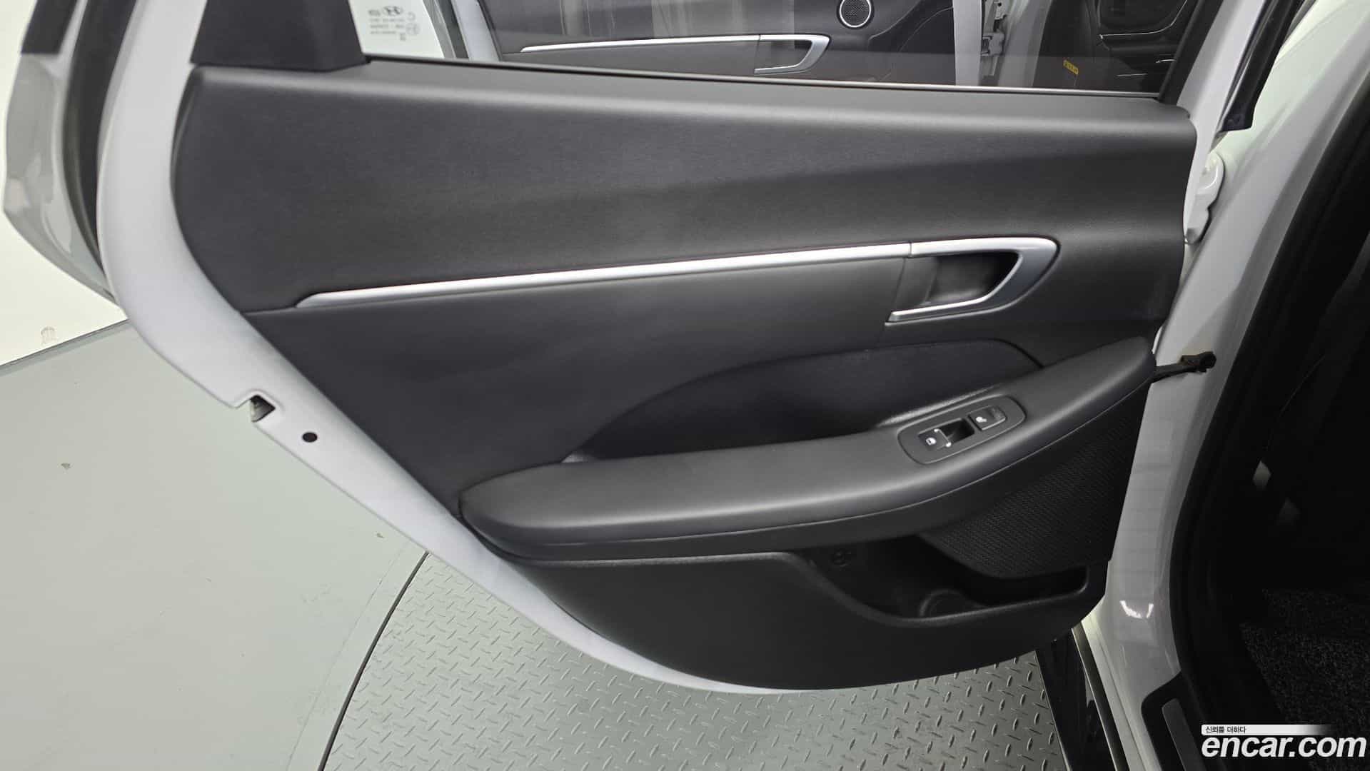 Sonata Hyundai 2019.5-INNER-035