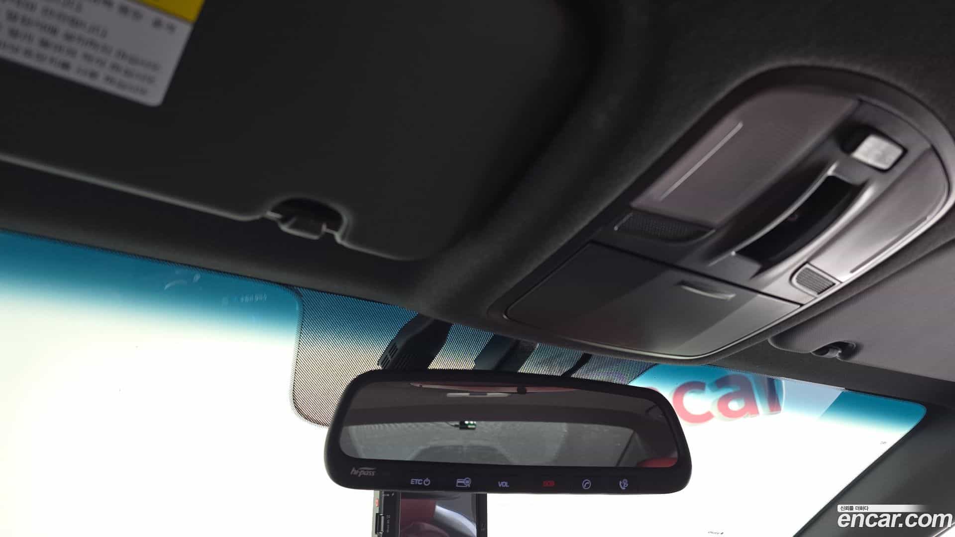 AVANTE Hyundai 2017.0-OPTION-024