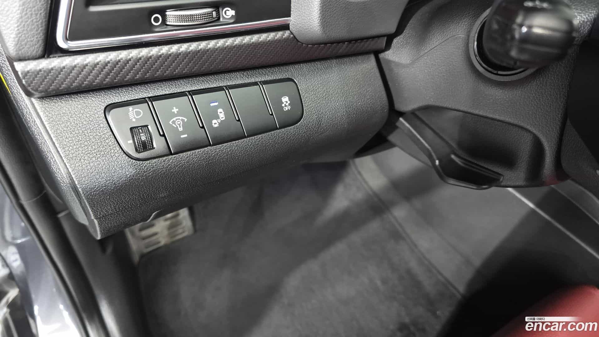 AVANTE Hyundai 2017.0-OPTION-040