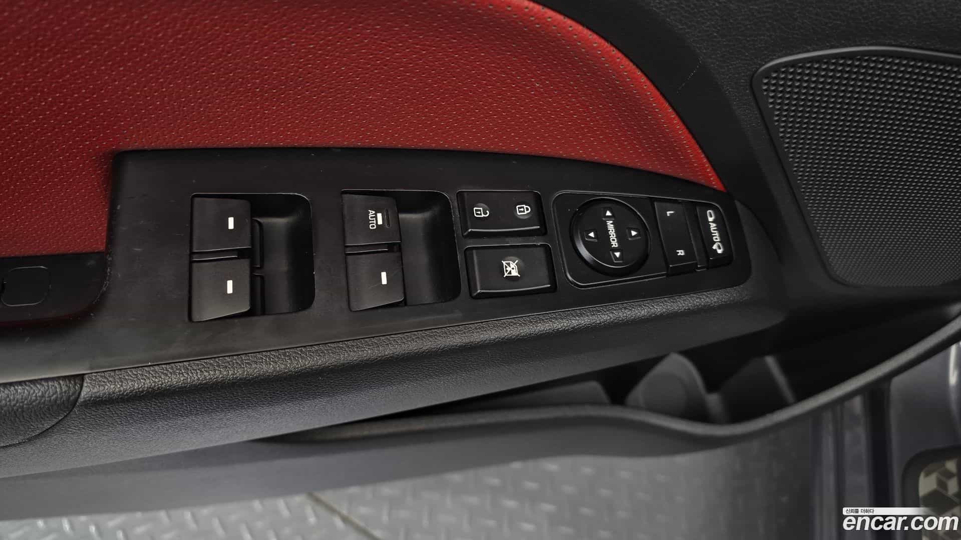 AVANTE Hyundai 2017.0-OPTION-043