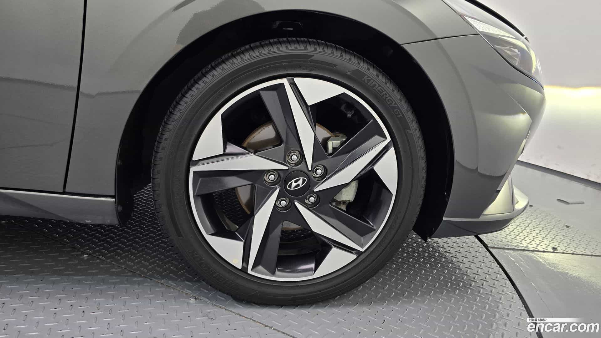 AVANTE Hyundai 2021.5-OUTER-031