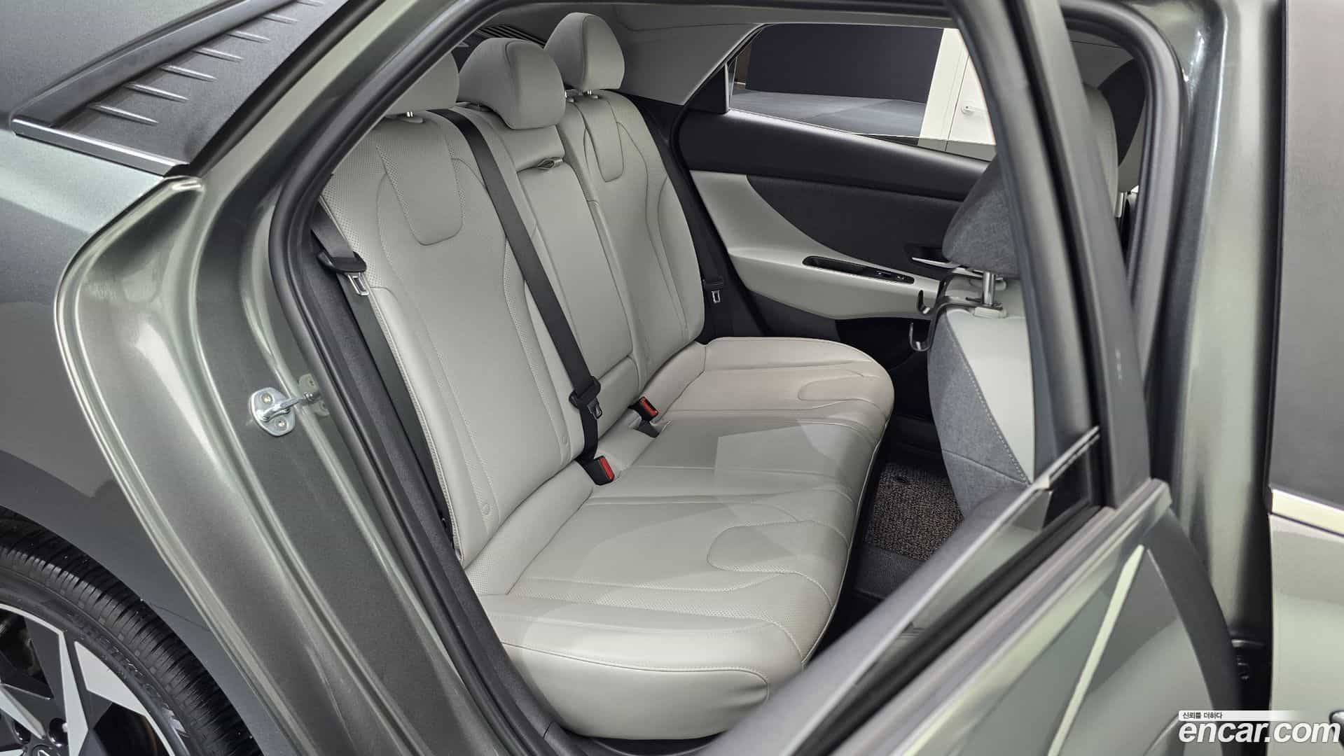AVANTE Hyundai 2021.5-INNER-036