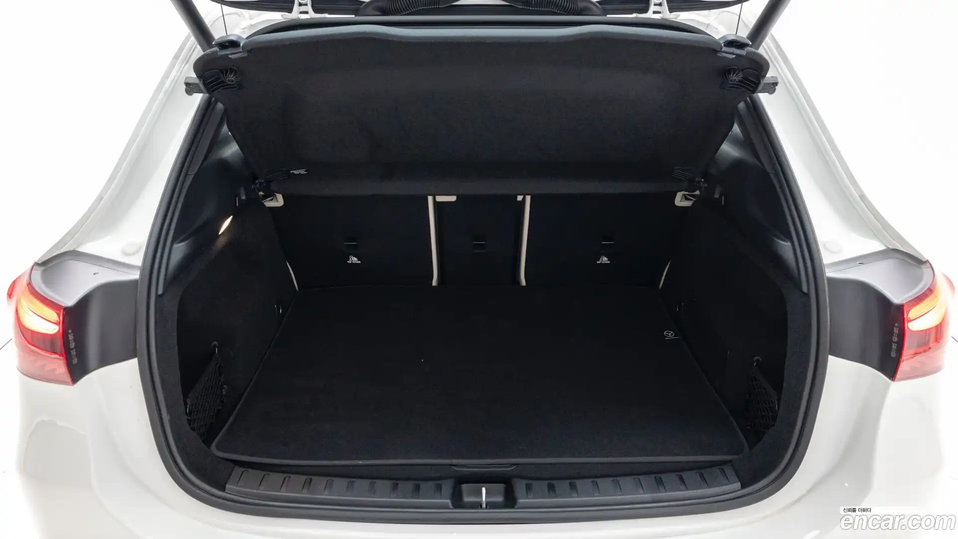 EQA Mercedes-Benz 2025.9-OPTION-015